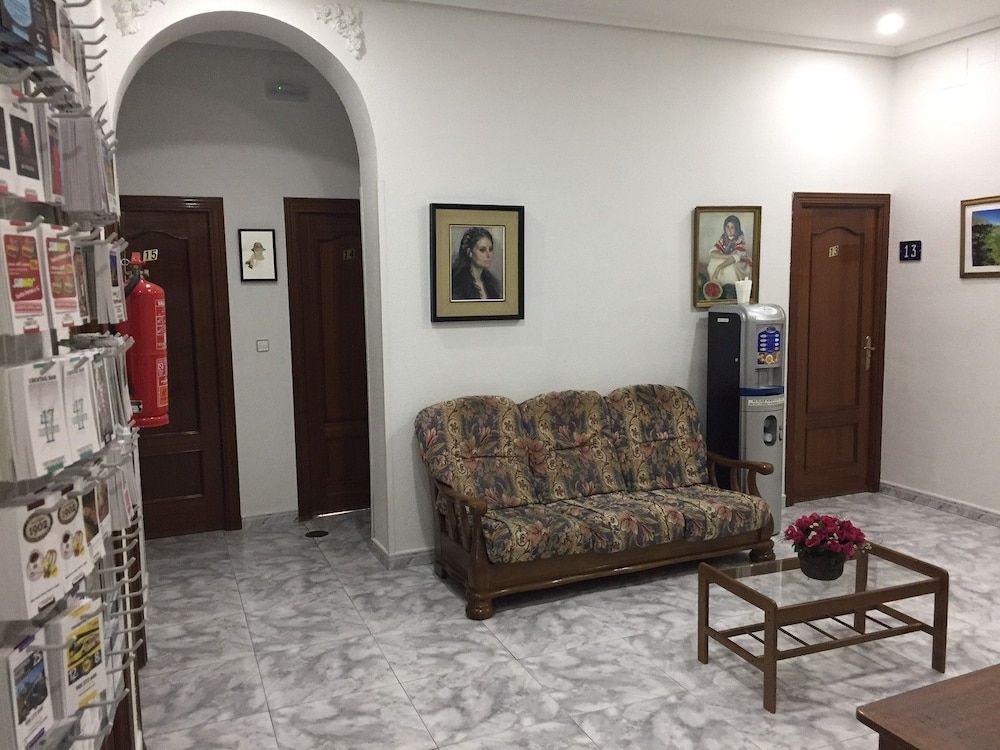 Hostal Palacios Fuencarral 3 Hostal Palacios Fuencarral 3