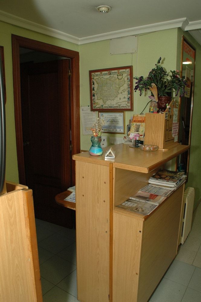 Hostal Ramón y Cajal 2