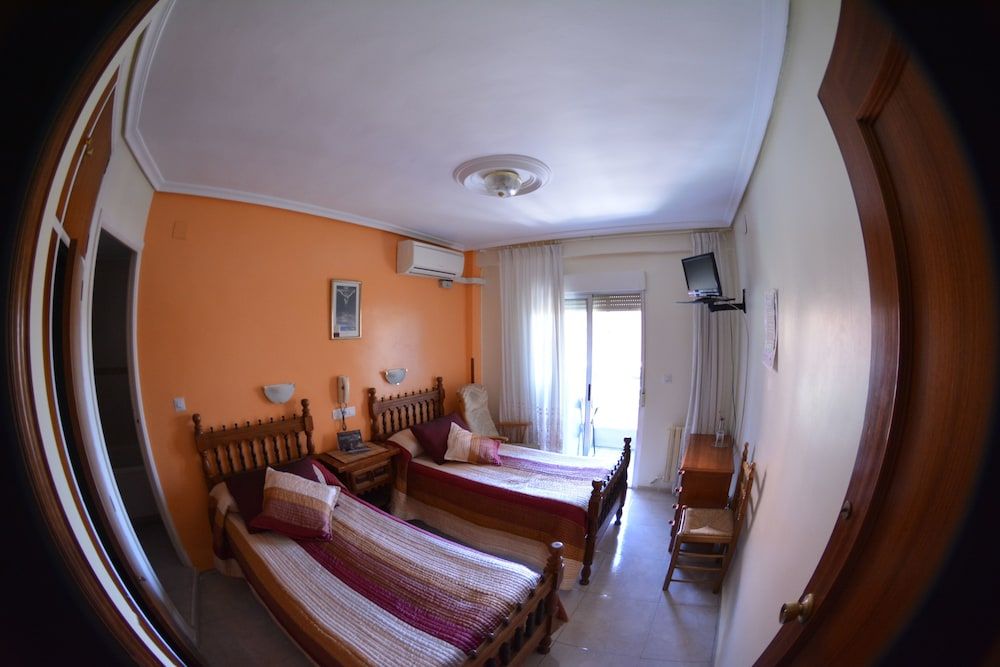 Hostal Ramón y Cajal 1
