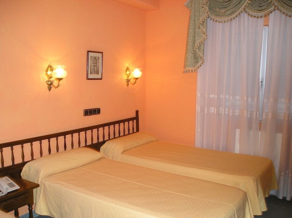 Hostal Restaurante Carolina 1 Hostal Restaurante Carolina 1