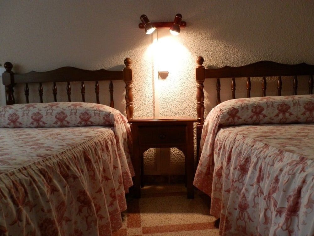 Hostal Restaurante San Poul 2 estrelas em Consuegra