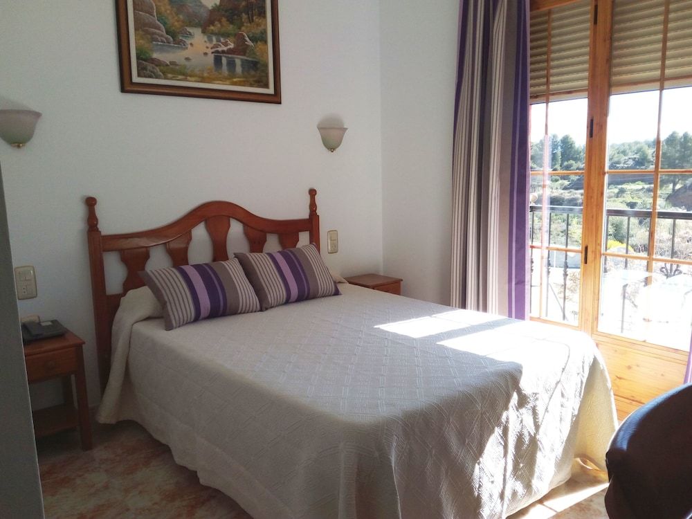 Hostal Rural Montual 1 Hostal Rural Montual 1