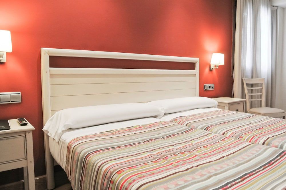 Hostal y Albergue Haizea 3