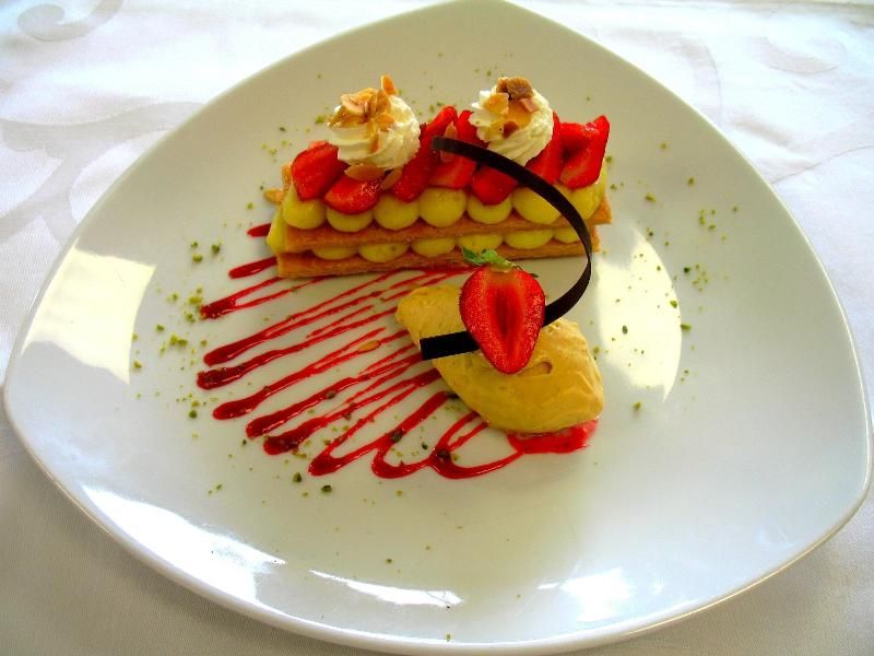 Hostellerie Motel Au Bois Le Sire 2