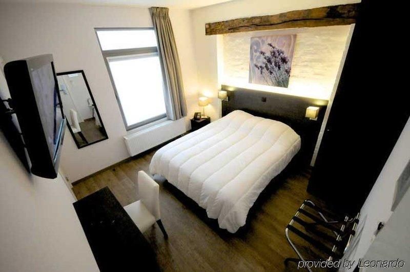 Hotel 3 Paardekens 3