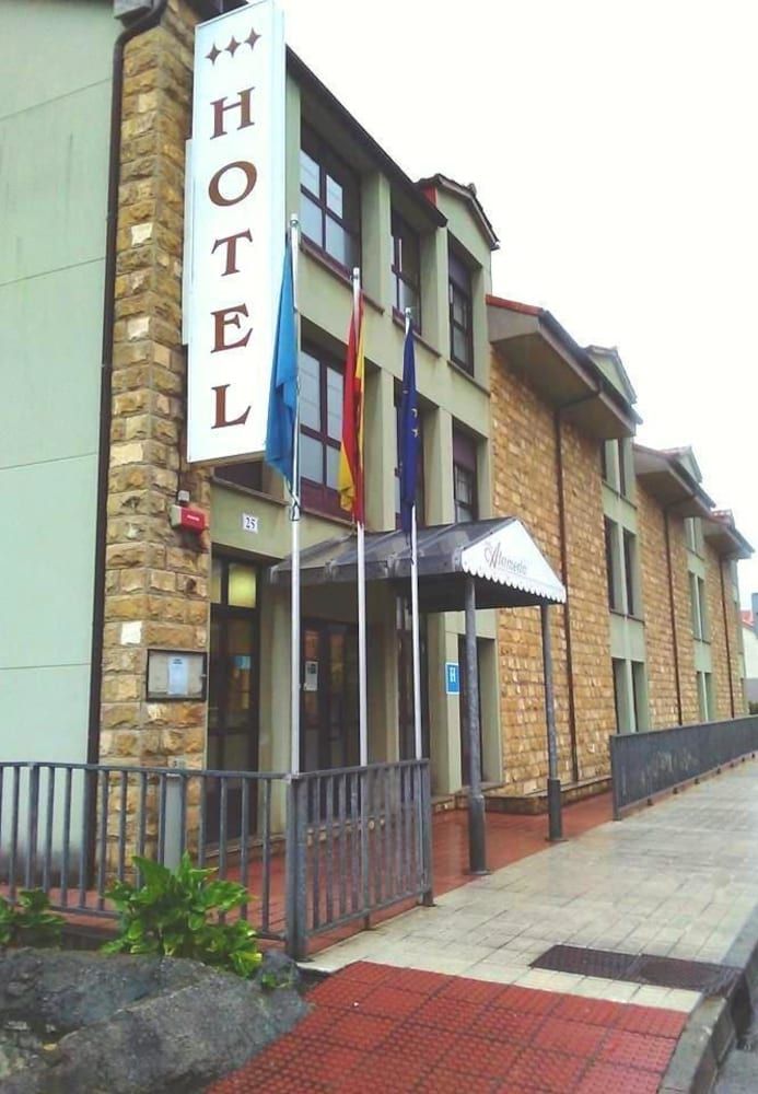 Hotel Alameda 3 estrelas em Villaviciosa