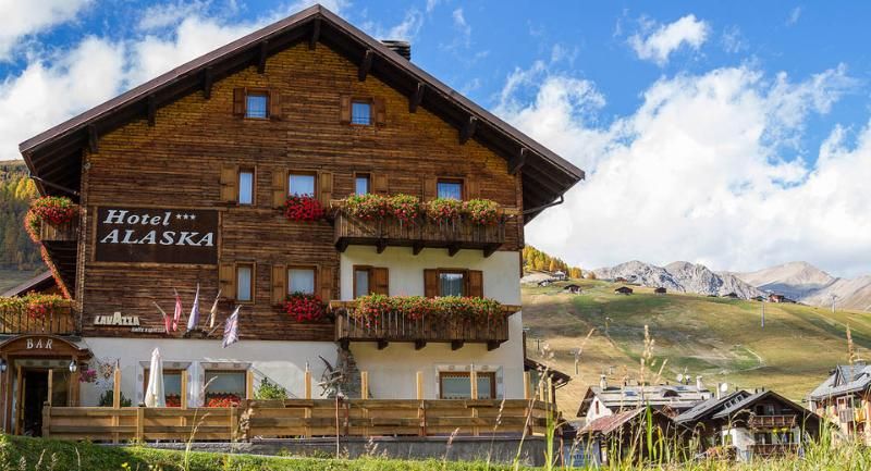 Hotel Alaska 2