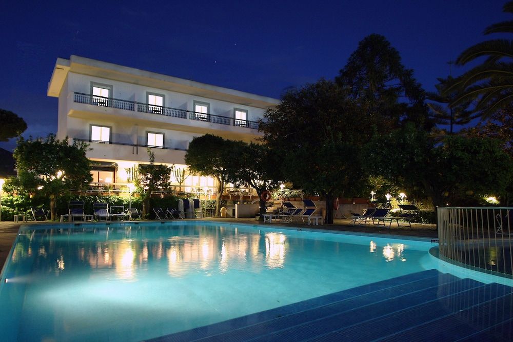 Hotel Alpha 1 Hotel Alpha 1