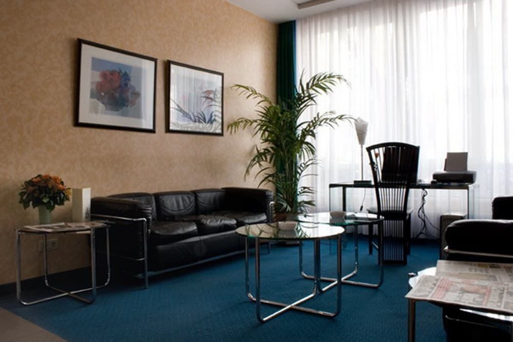 Hotel Alt Tempelhof 2 Hotel Alt Tempelhof 2