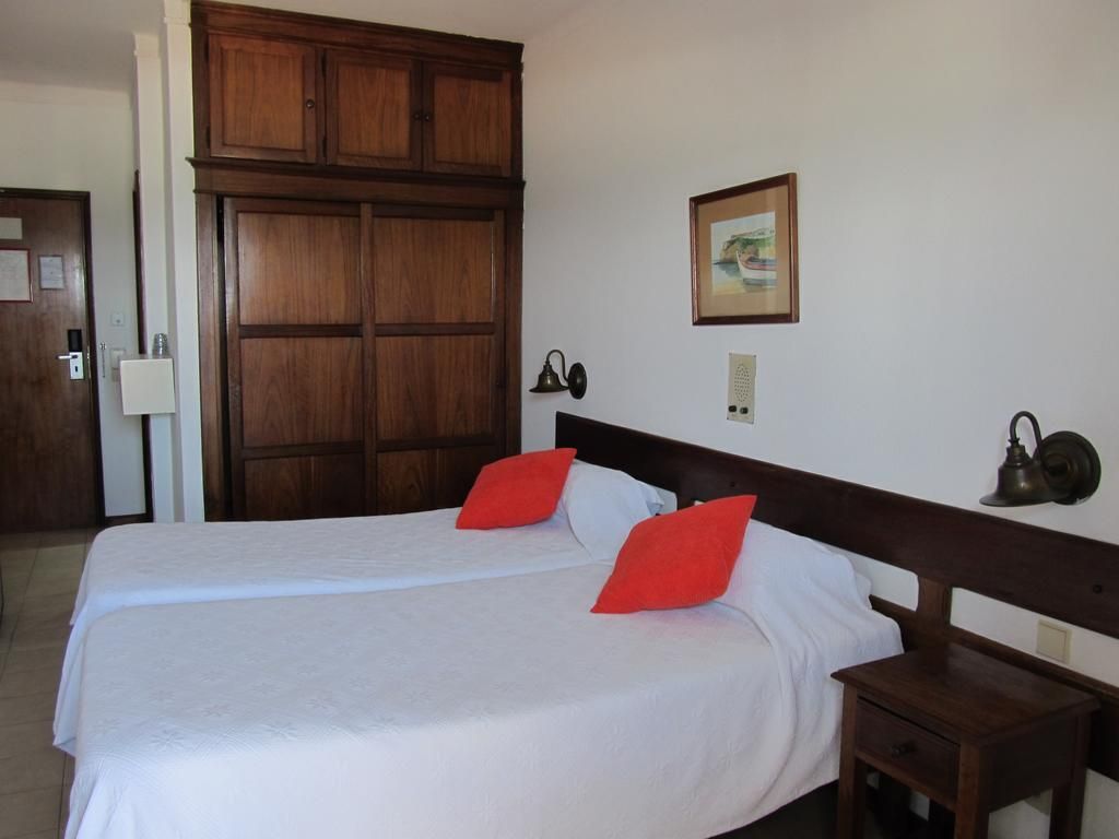 Hotel Avenida Praia 2