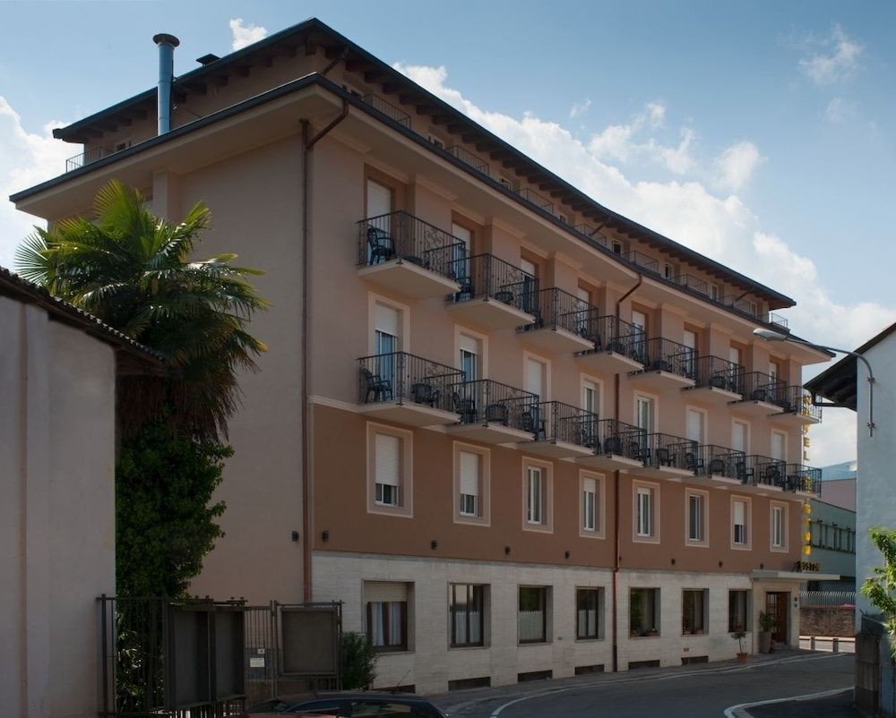 Hotel Boston 3 étoiles à Stresa