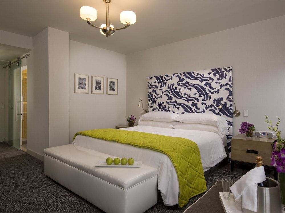 Hotel Breakwater South Beach 3