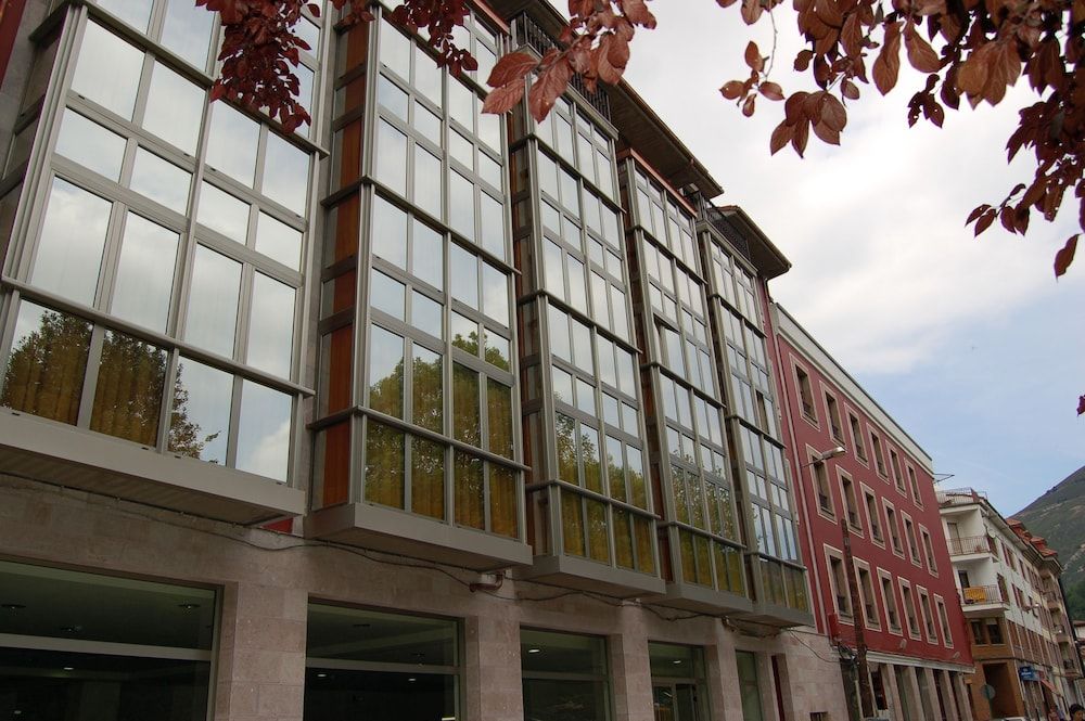 Hotel Cangas de Onis Center 1