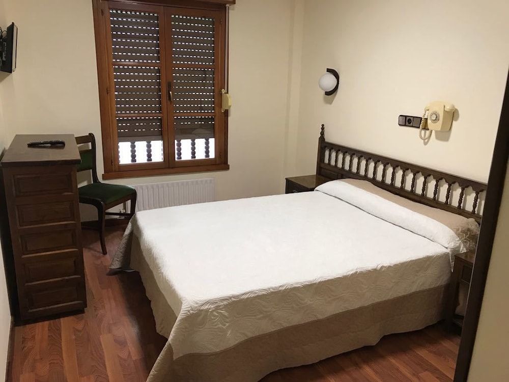 Hotel Cangas de Onis Center 3