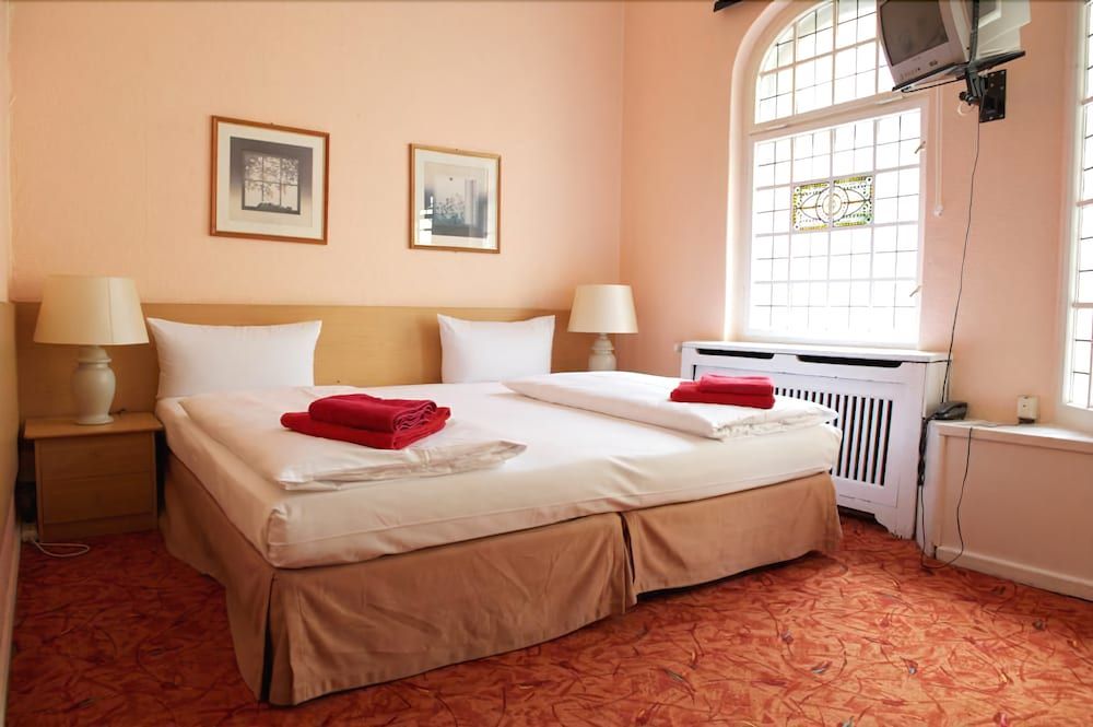 Hotel Castell 3 Hotel Castell 3