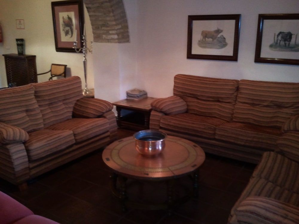 Hotel Castillo De Montemayor 3 Hotel Castillo De Montemayor 3