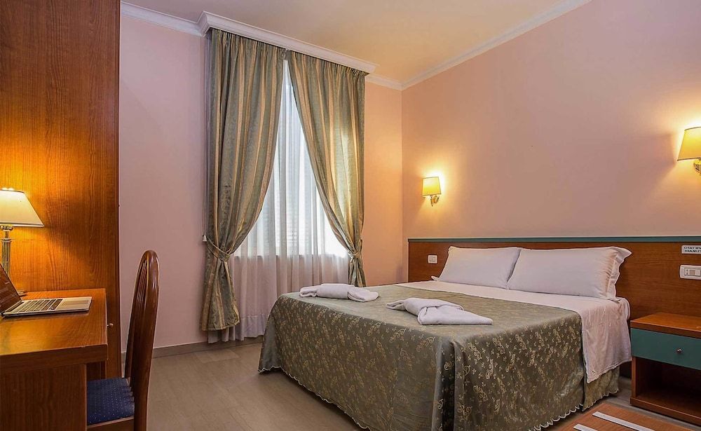 Hotel Center 3 1