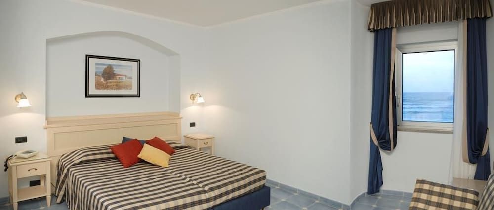 Hotel Club Baia Dei Mulini 3