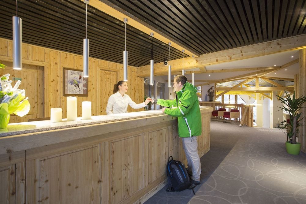 Hôtel Club mmv Val Thorens - Les Arolles 2