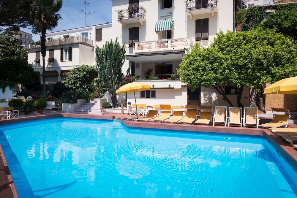 Hotel Coccodrillo 3 estrelas em Varazze