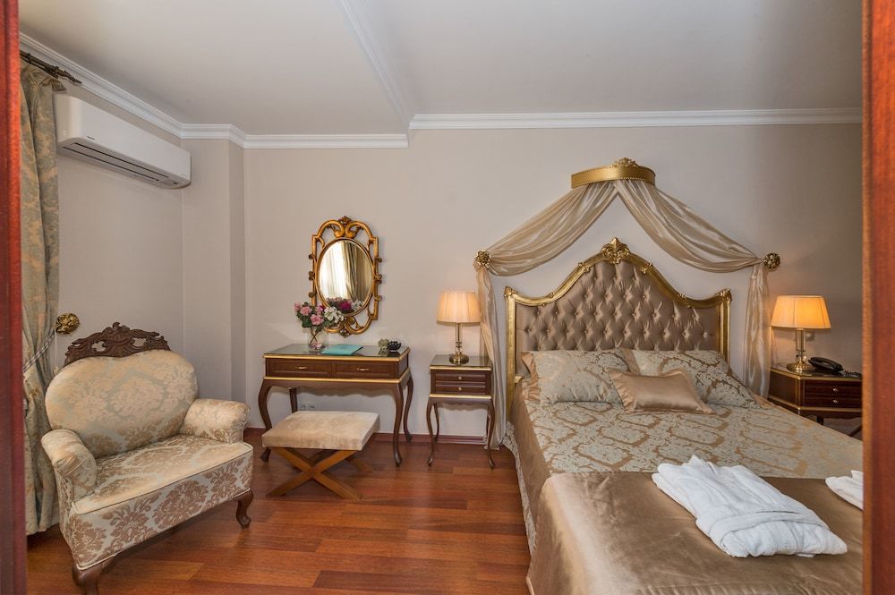 Daphne Hotel 1