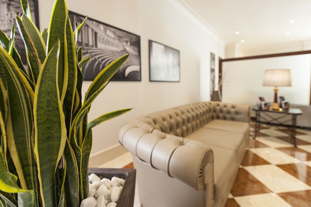 SHG Hotel De La Ville 1