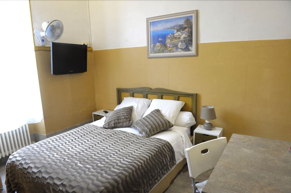 Hôtel De Charme Le Provence 2