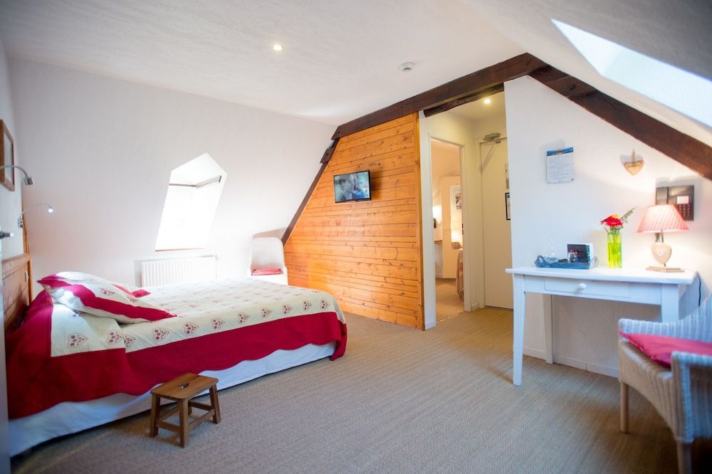 Hôtel Domaine De Ramonjuan 3