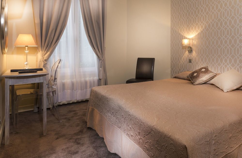 Hôtel Donjon Vincennes 2