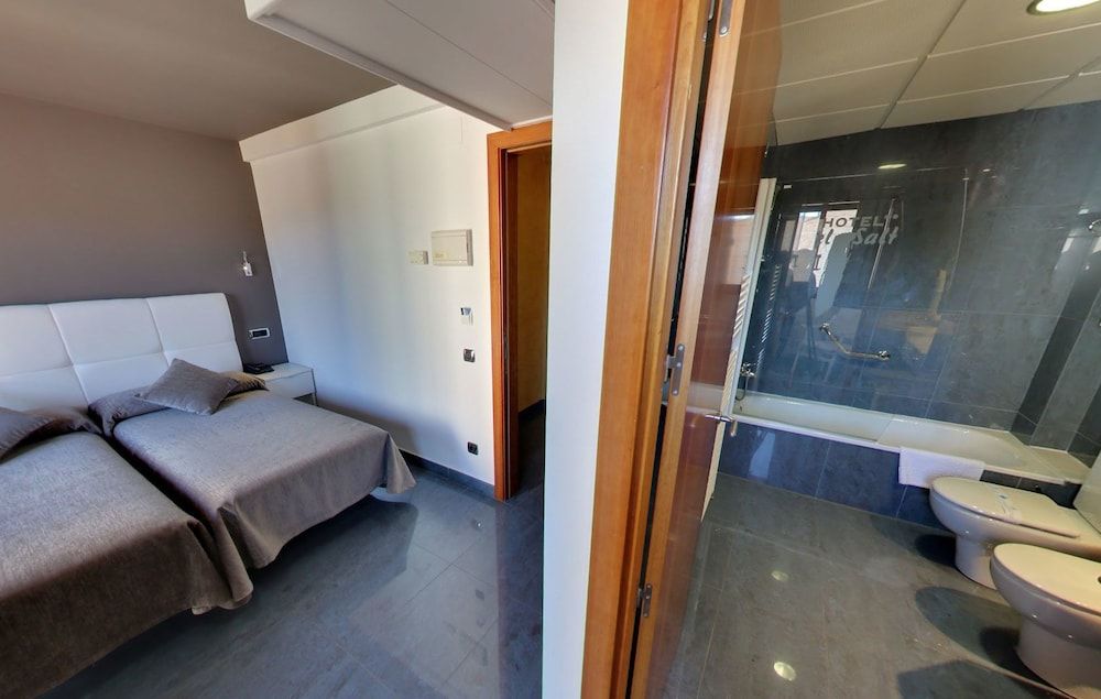 Hotel El Salt 3 Hotel El Salt 3