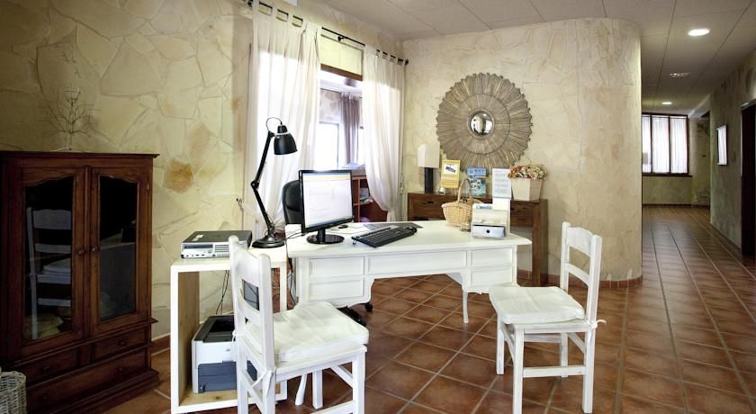 HOTEL ENTREPINOS ADULTS ONLY 1 HOTEL ENTREPINOS ADULTS ONLY 1