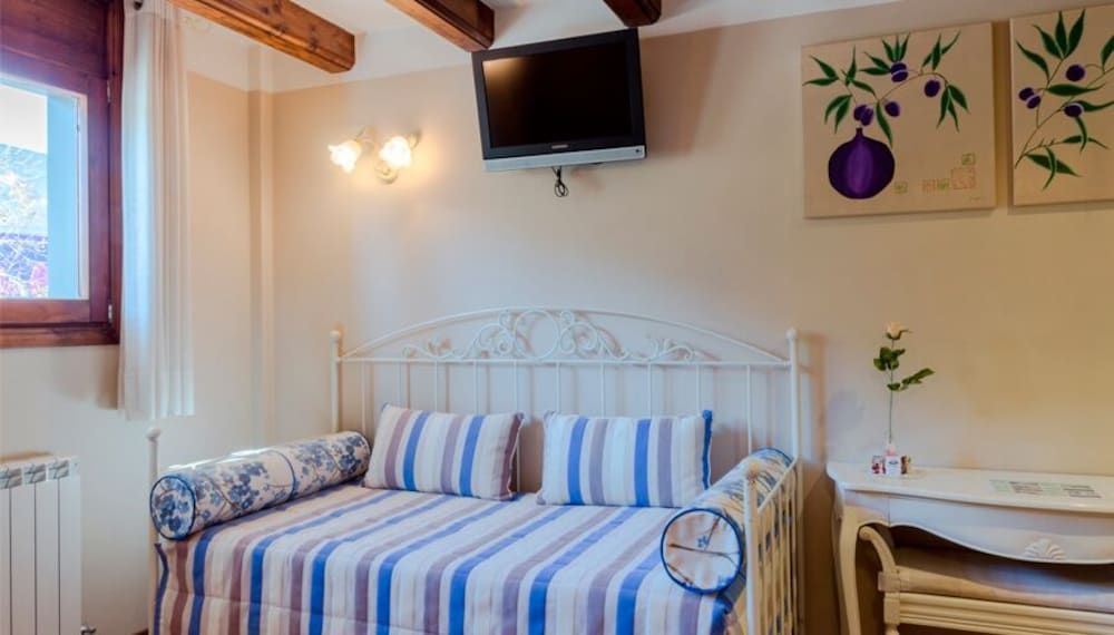 Hotel Flor de Neu 3 Hotel Flor de Neu 3