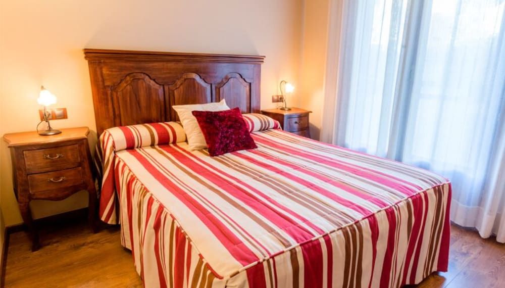 Hotel Flor de Neu 2 Hotel Flor de Neu 2