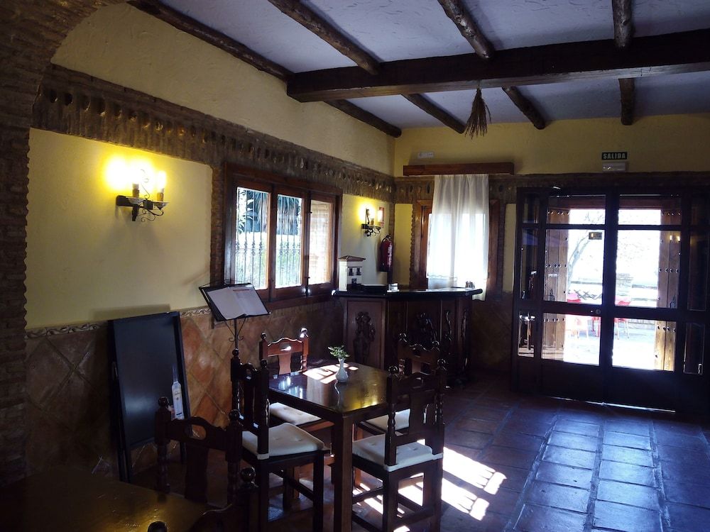 Hotel Hospedería Las Buitreras 2