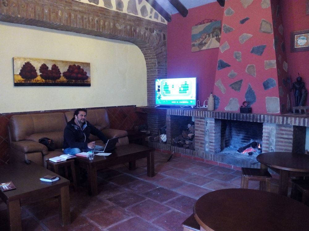 Hotel Hospedería Las Buitreras 3