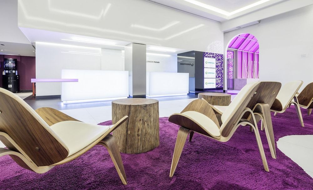 Hotel Ilunion Suites Madrid 2 Hotel Ilunion Suites Madrid 2