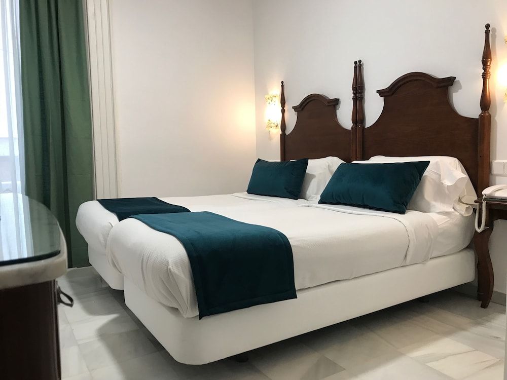 Hotel Las Cortes De Cádiz 2