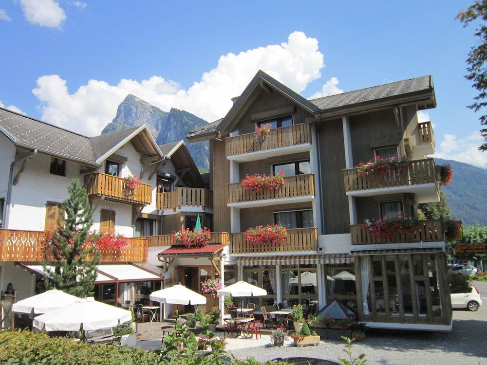 Logis Hôtel Le Gai Soleil 3 estrelas em Samoëns