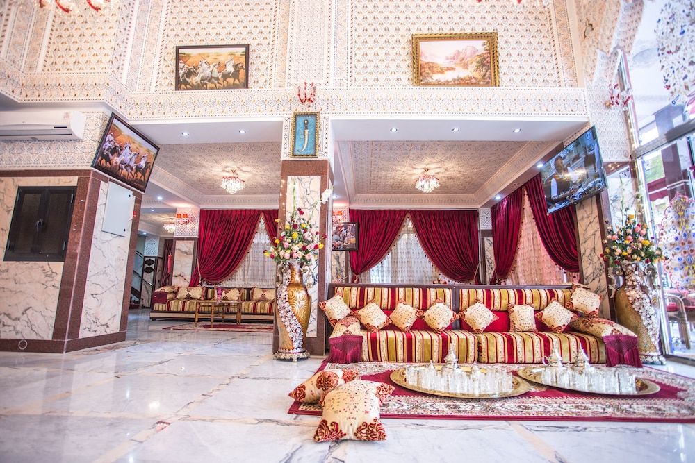 Hotel Les Ambassadeurs 2
