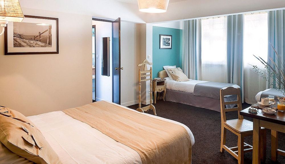 Hôtel les Embruns 2