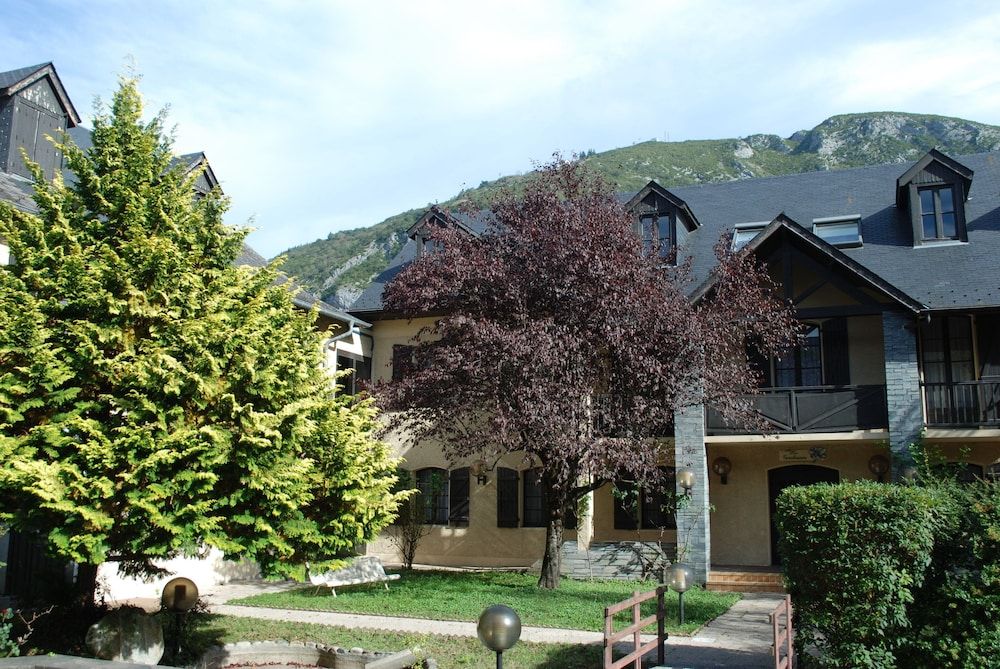 Hôtel les Gentianes -1 étoiles à Aspin-en-Lavedan