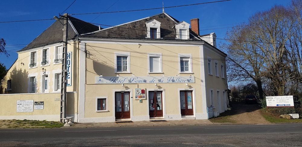 Hôtel Louise de la Vallière 2 estrelas em Château-la-Vallière