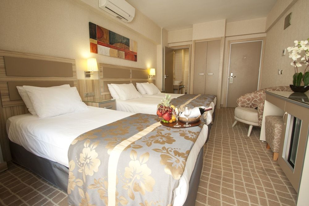Nanda Hotel 3