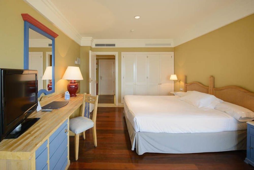 Hotel Playa Victoria 3 Hotel Playa Victoria 3