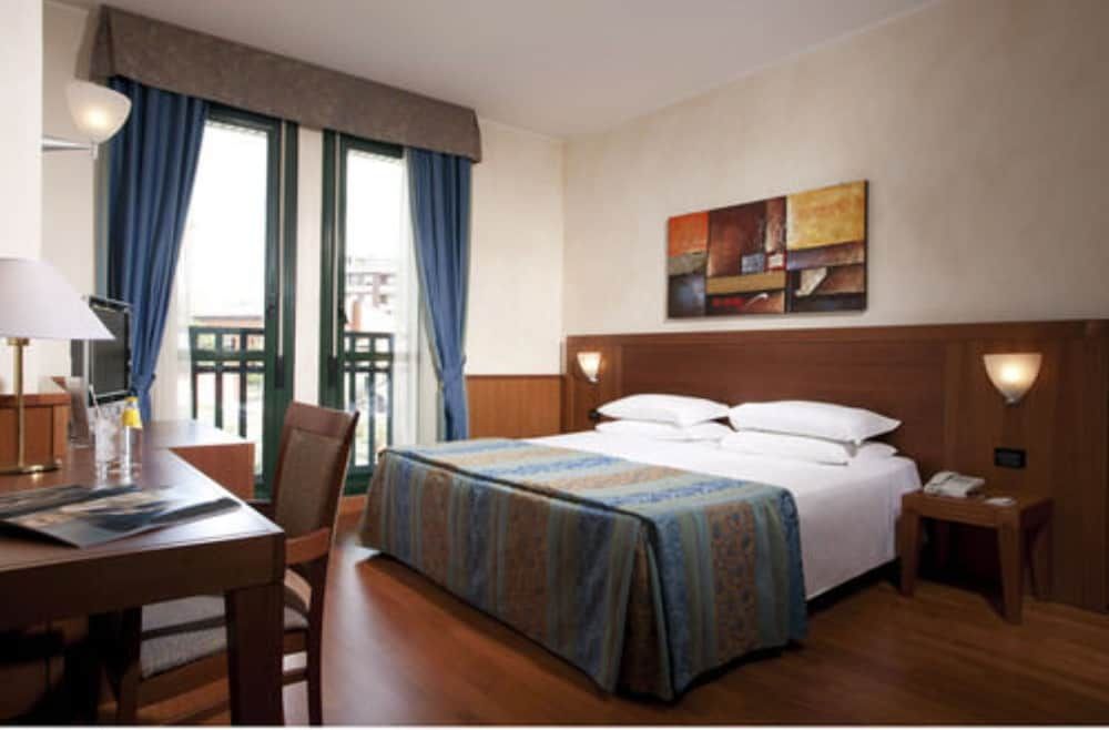 Hotel Raffaello 1 Hotel Raffaello 1