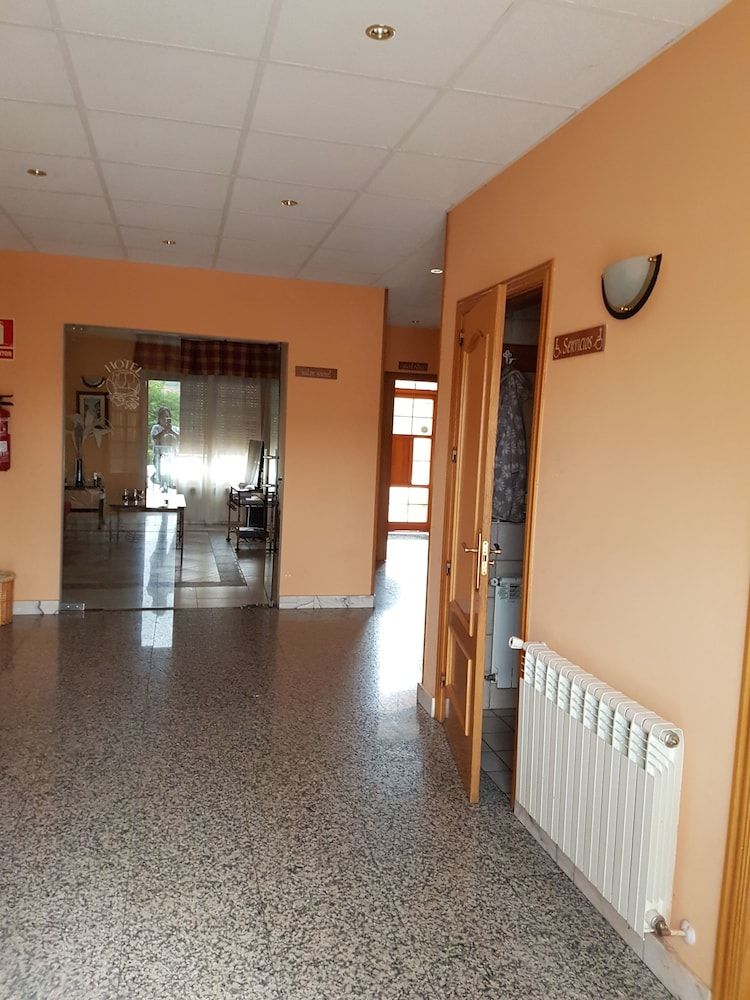 Hotel Residencia Alvargonzález 2