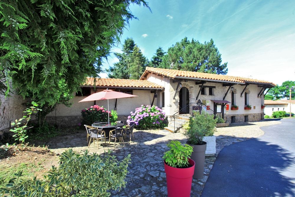 La Chaumière 3 estrelas em Saint-Laurent-sur-Sèvre