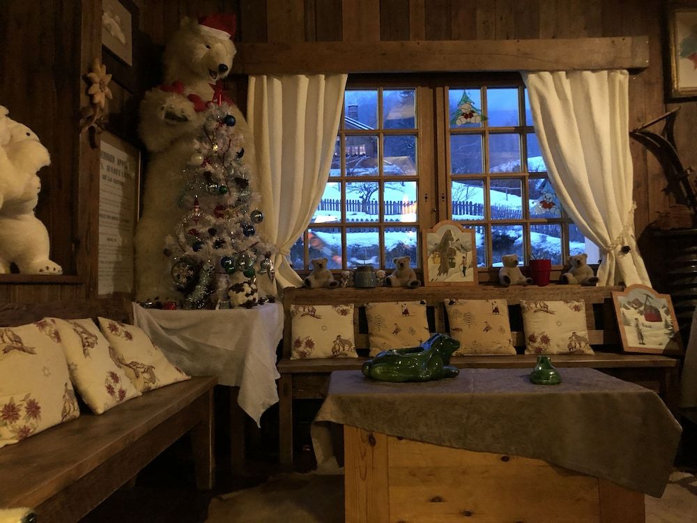 Hôtel Restaurant La Croix Jean Claude 2