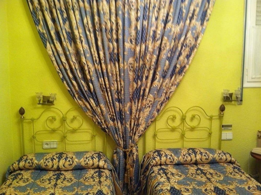 Hotel Restaurante Casa Enrique 2 Hotel Restaurante Casa Enrique 2