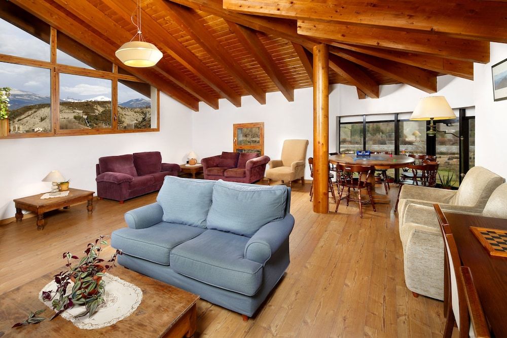 Hotel Restaurante Revestido 3 estrelas em Escalona